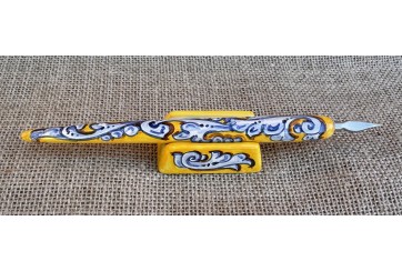 Pluma en cerámica
